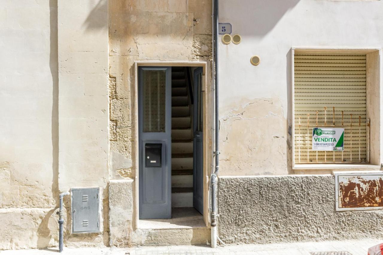 Lecce Center Charming Flat With Terrace Leilighet Eksteriør bilde