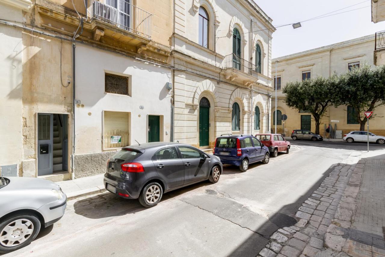 Lecce Center Charming Flat With Terrace Leilighet Eksteriør bilde